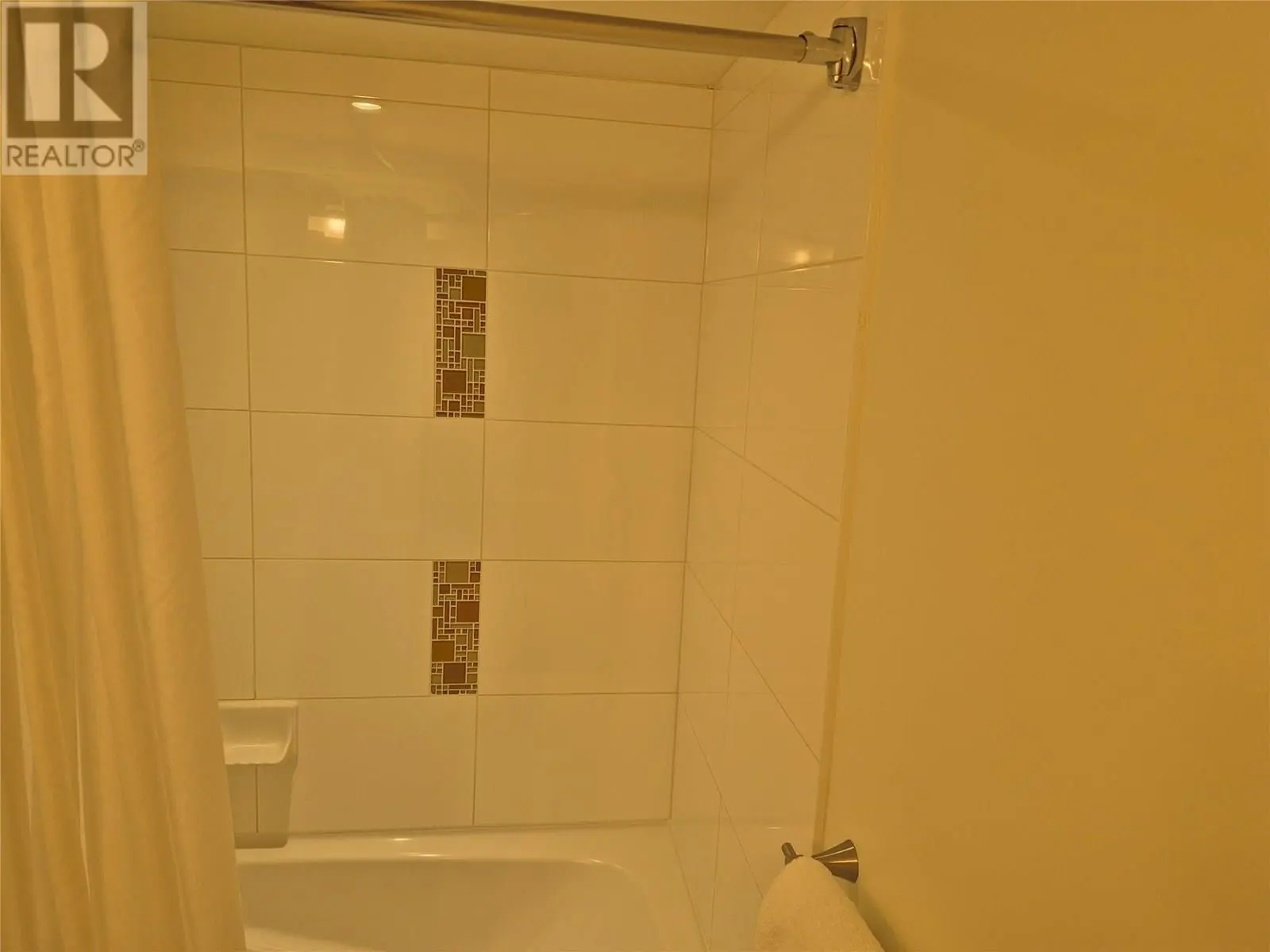 4200 Lakeshore Drive Drive Unit# 302. Osoyoos, British Columbia