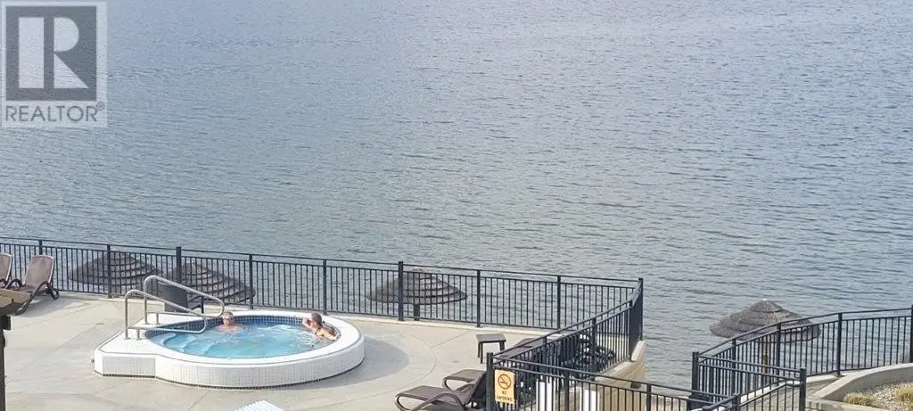 4200 Lakeshore Drive Drive Unit# 302. Osoyoos, British Columbia