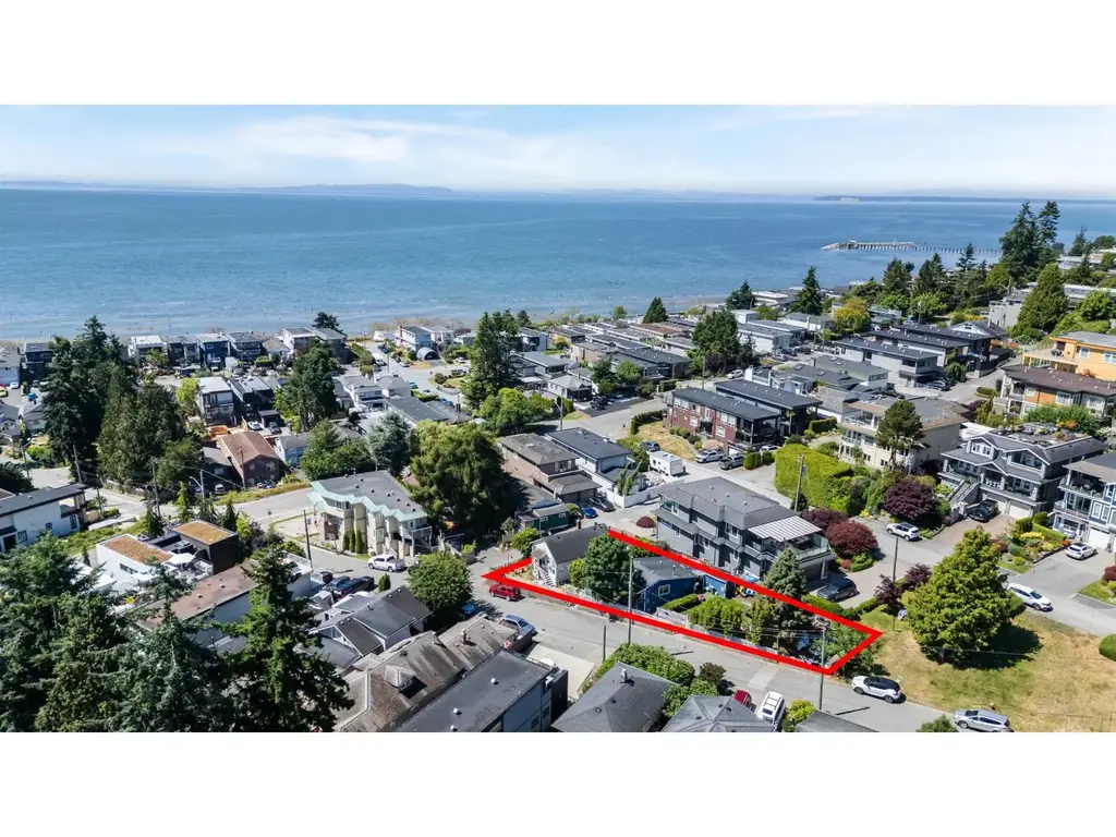 931 Finlay Street, White Rock