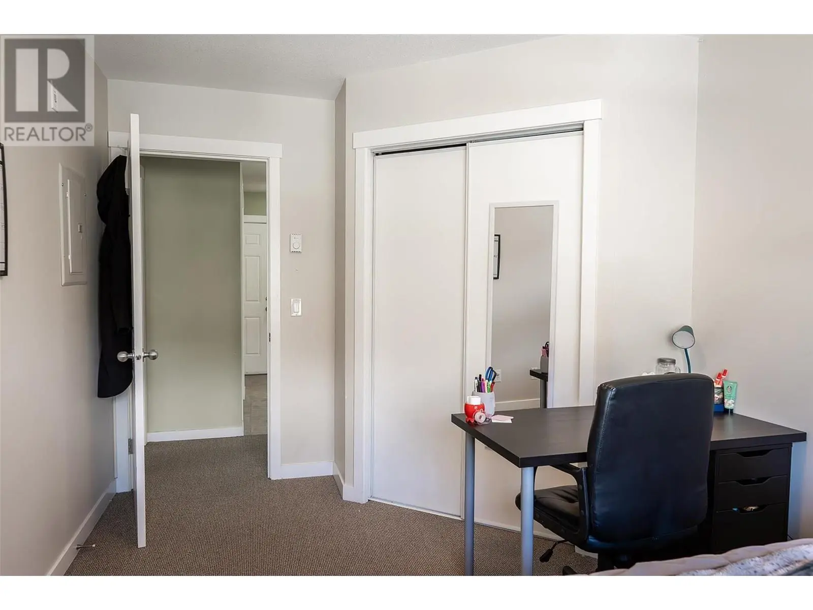 1481 Glenmore Road N Unit# 301. Kelowna, British Columbia