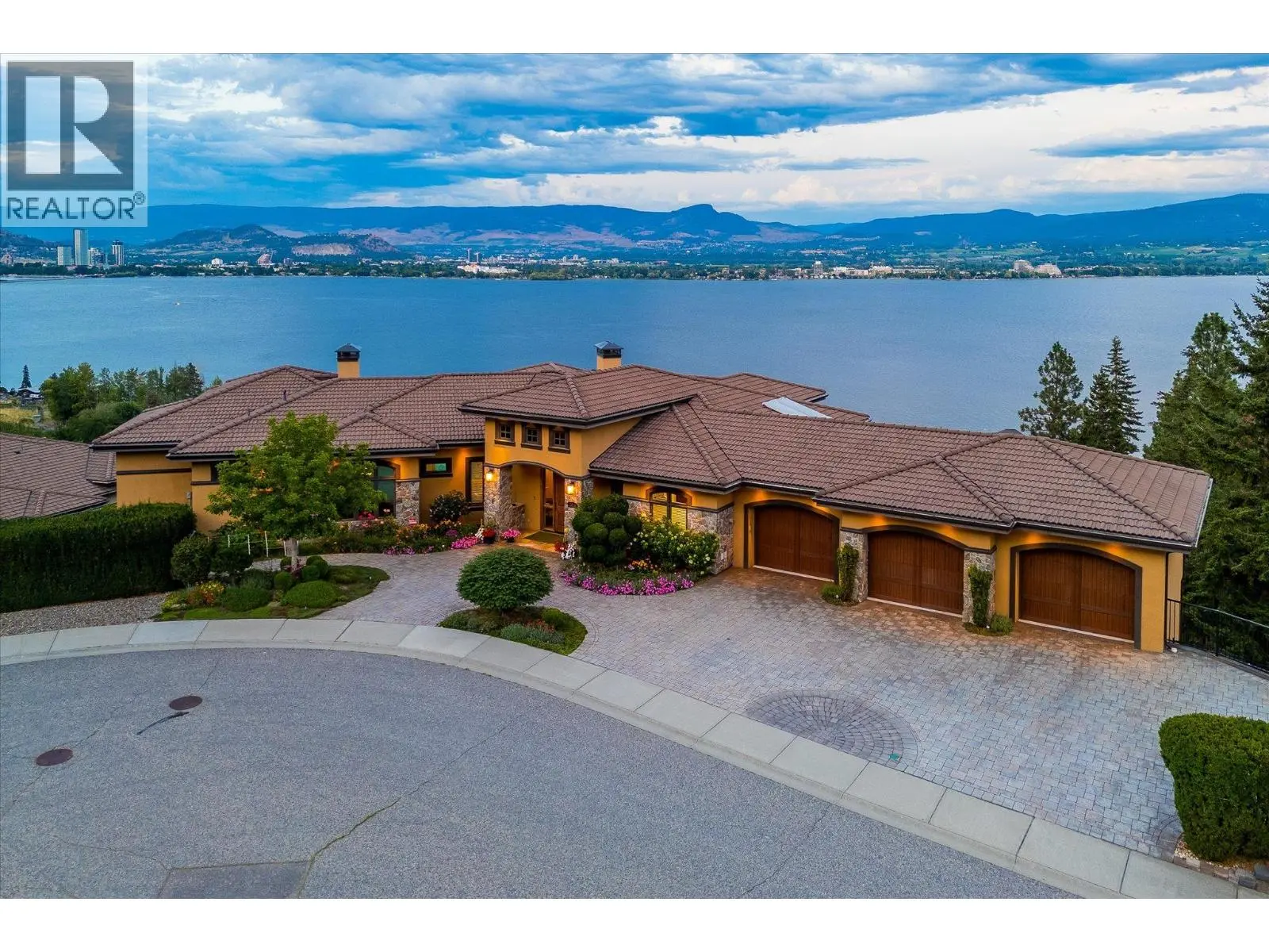 Photo of Listing #10356598