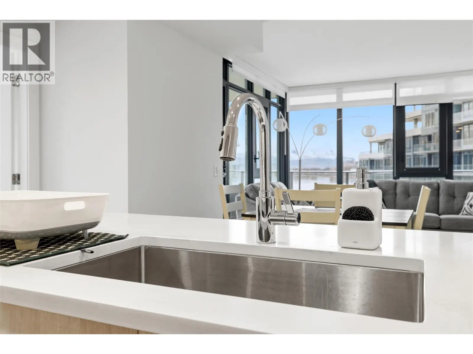 3699 Capozzi Road Unit# 811. Kelowna, British Columbia