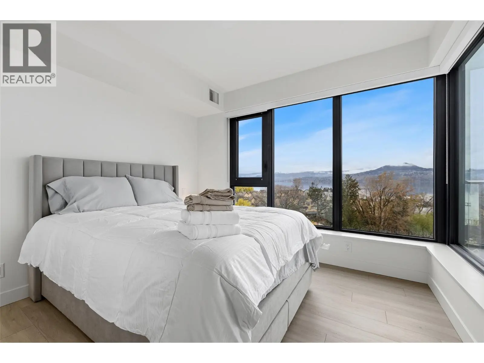 3699 Capozzi Road Unit# 811. Kelowna, British Columbia