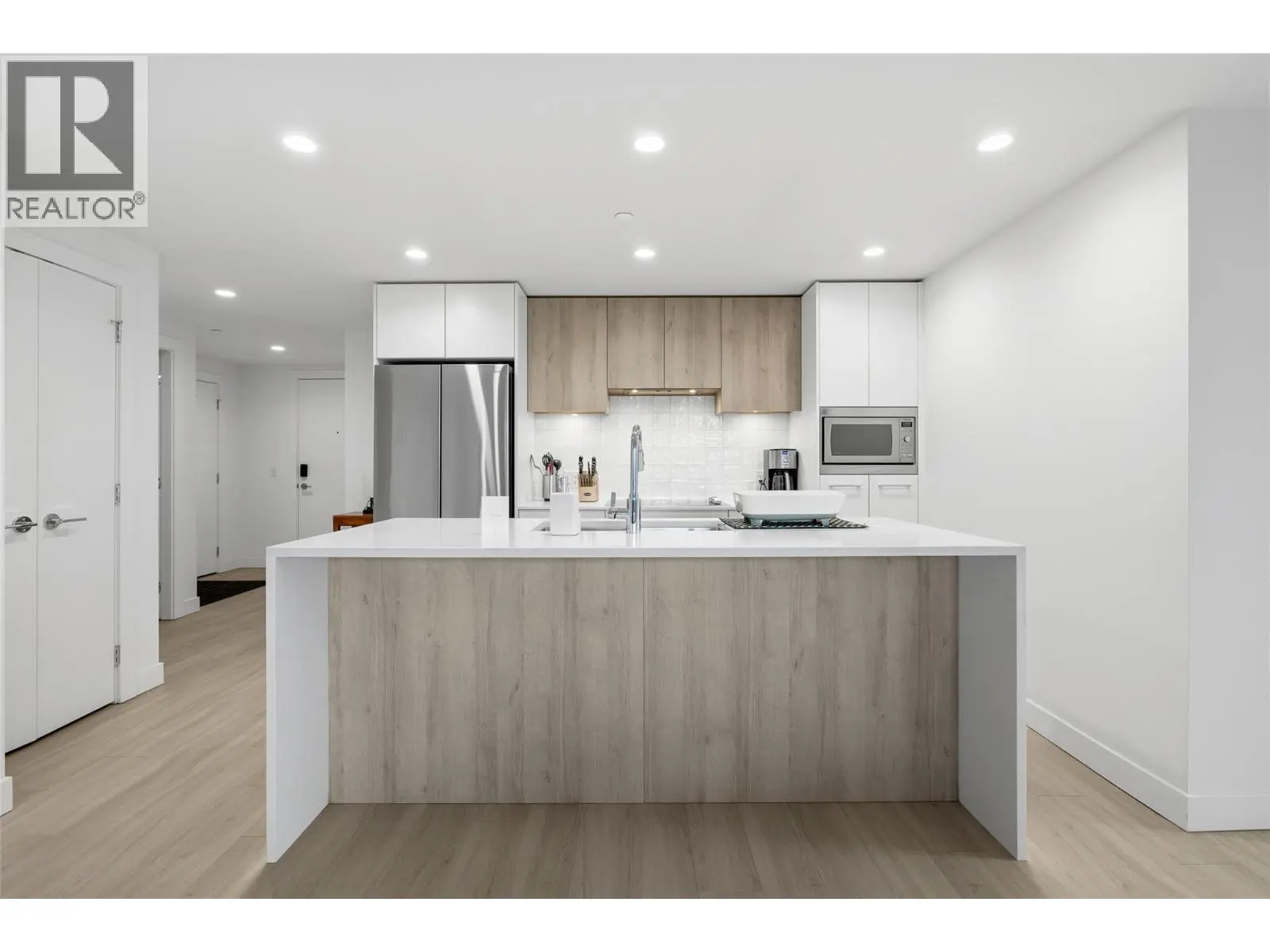 3699 Capozzi Road Unit# 811. Kelowna, British Columbia