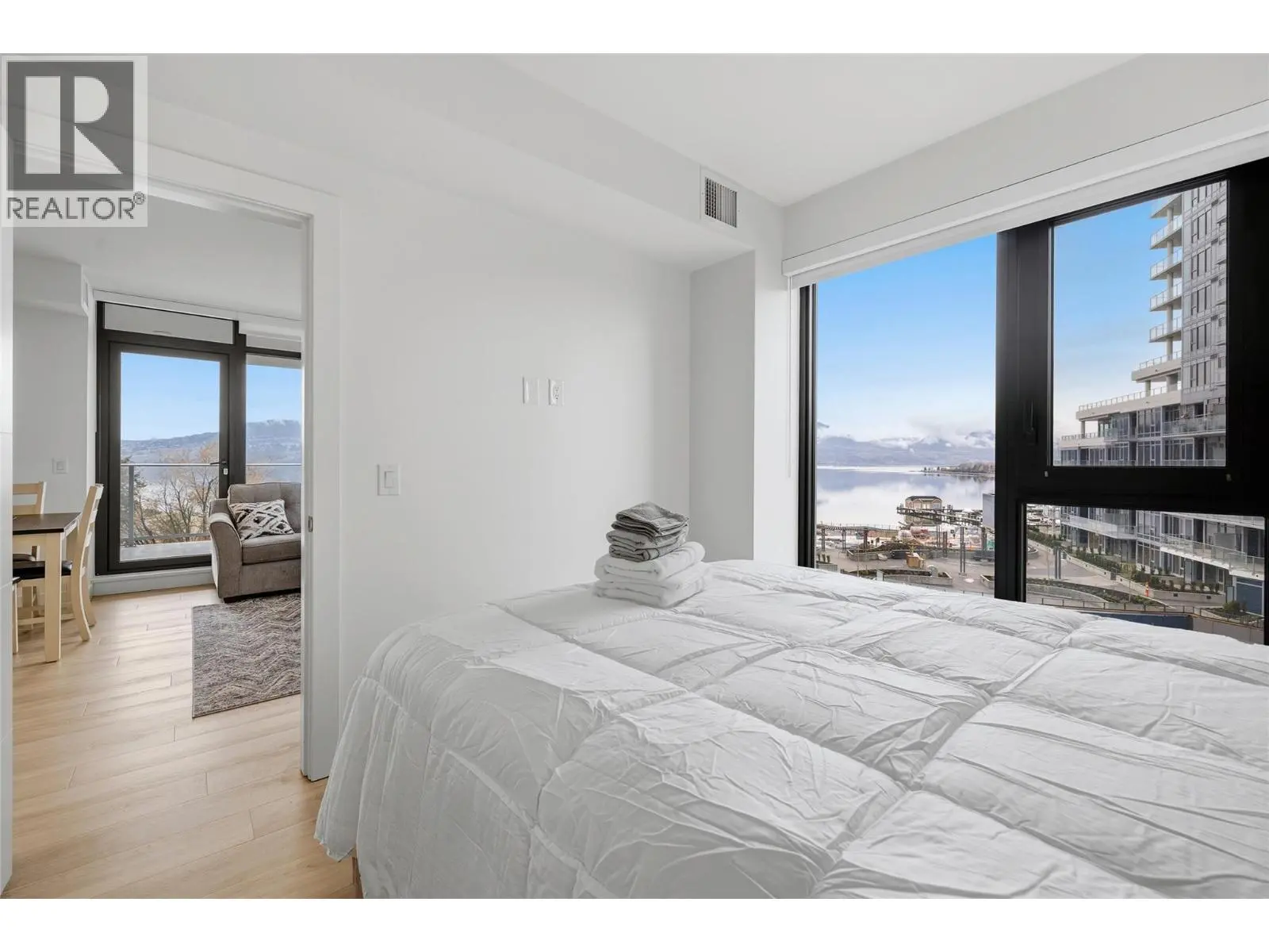 3699 Capozzi Road Unit# 811. Kelowna, British Columbia