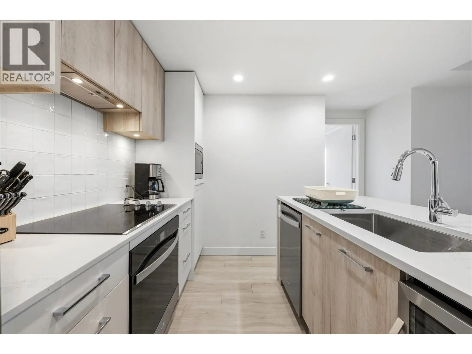 3699 Capozzi Road Unit# 811. Kelowna, British Columbia