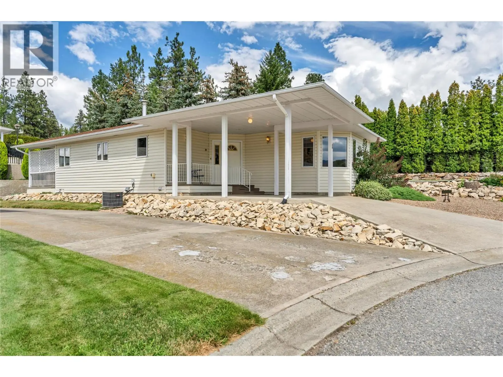 Photo of Listing #10358673