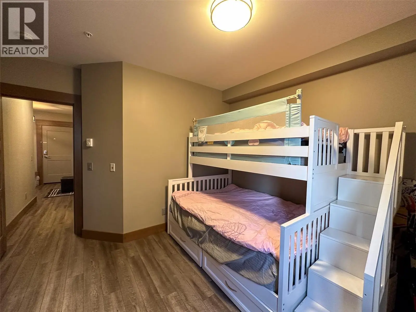 375 Raven Ridge Road Unit# 2208. Big White, British Columbia