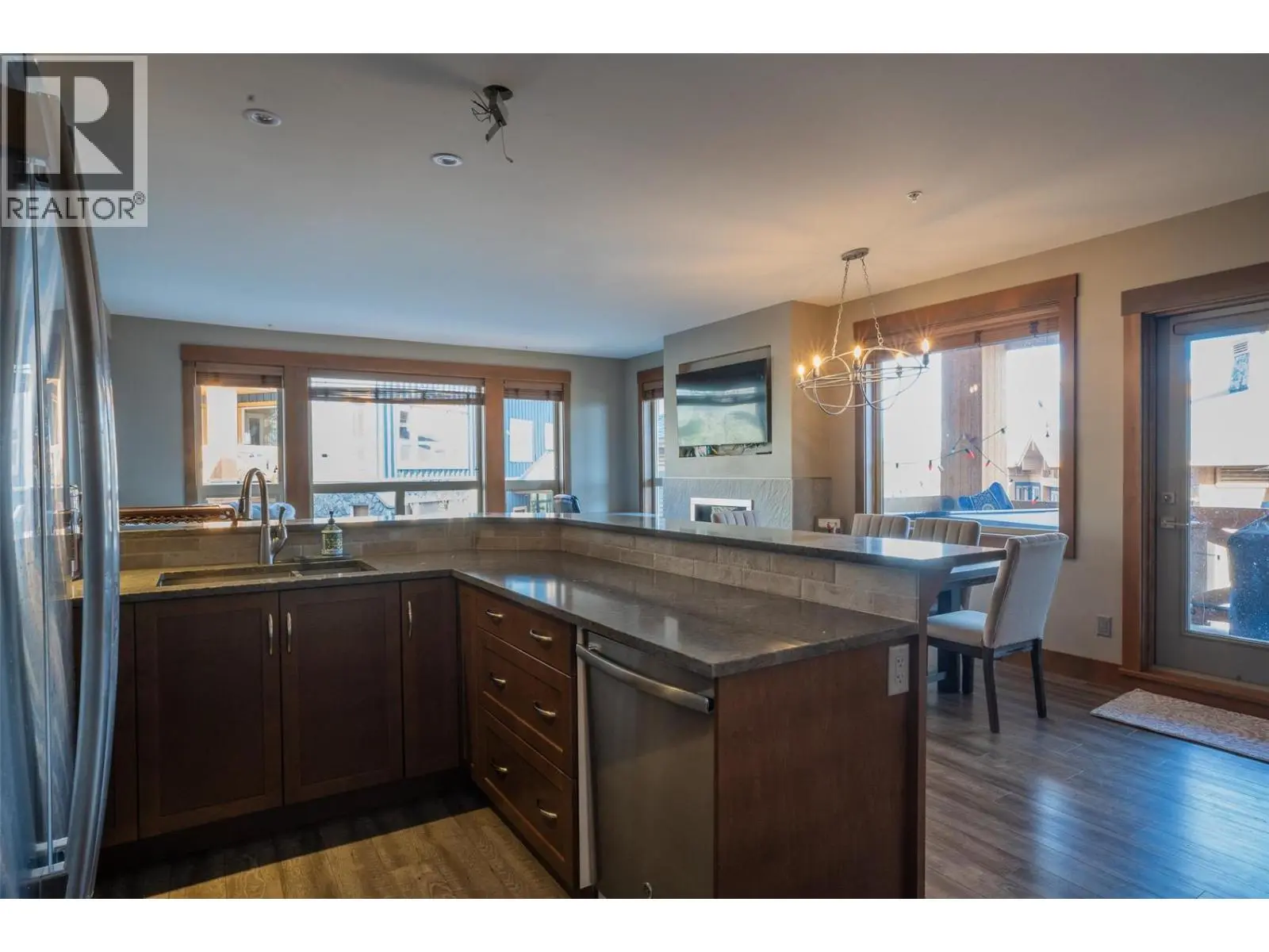 375 Raven Ridge Road Unit# 2208. Big White, British Columbia