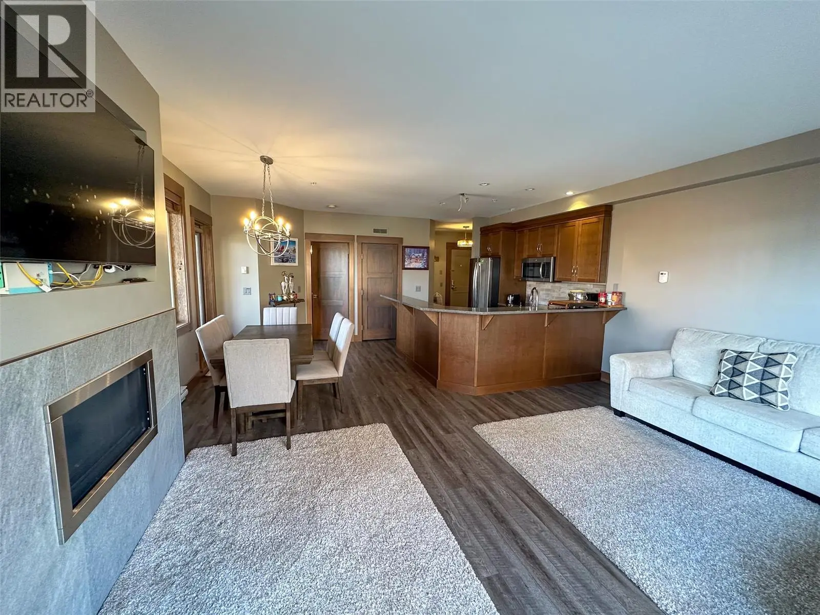 375 Raven Ridge Road Unit# 2208. Big White, British Columbia