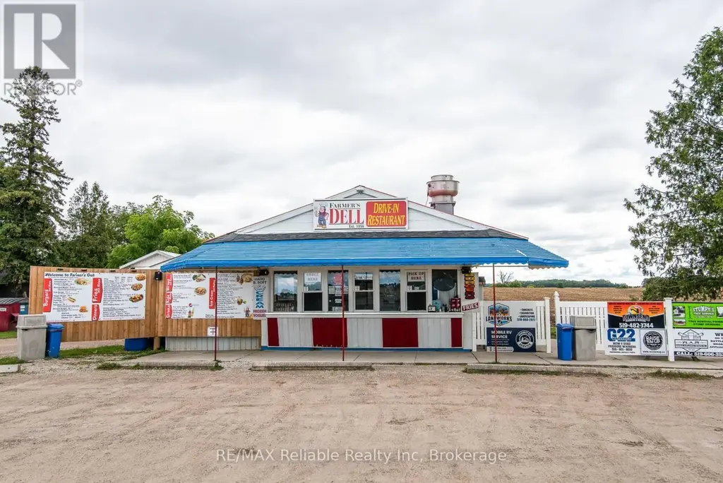 6 Kings Hwy 4, Huron East (Tuckersmith)