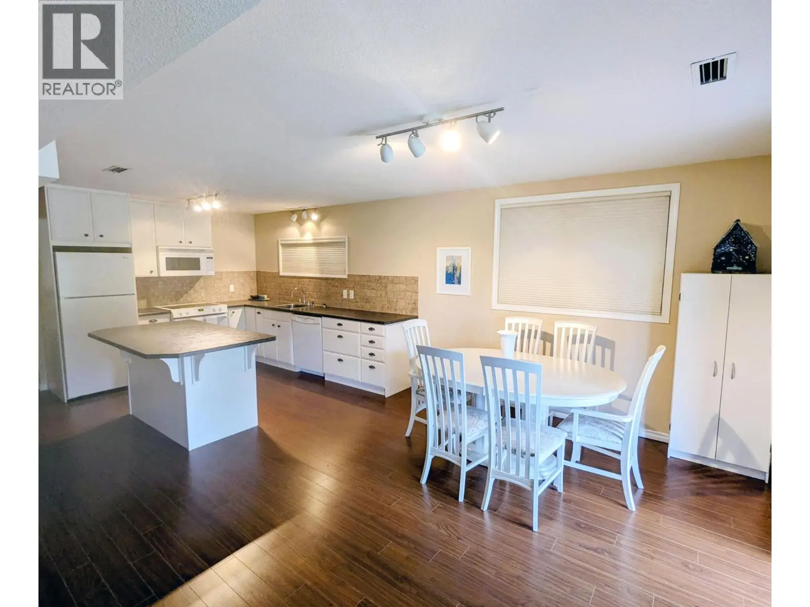 975 Heron Court. Oliver, British Columbia