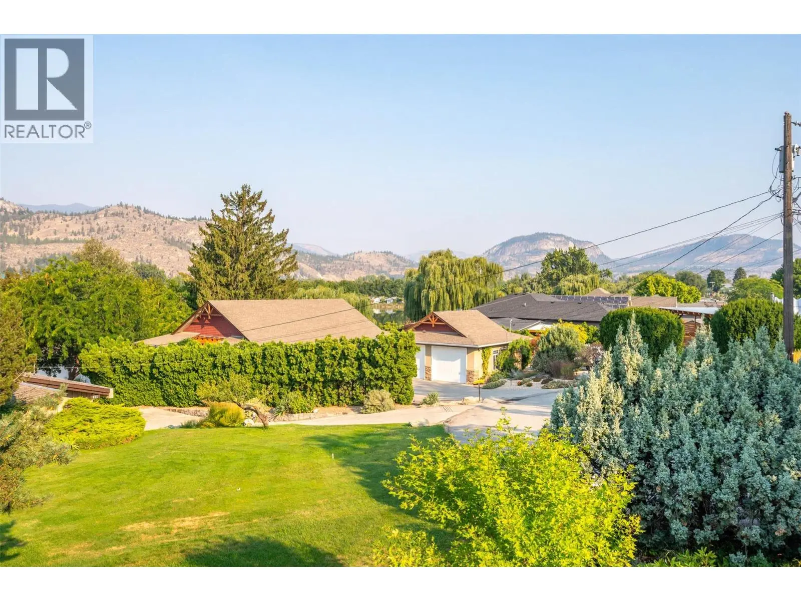 975 Heron Court. Oliver, British Columbia