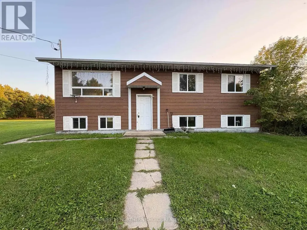44 Eleanor Lake Road, Lake of the Woods (Morson)