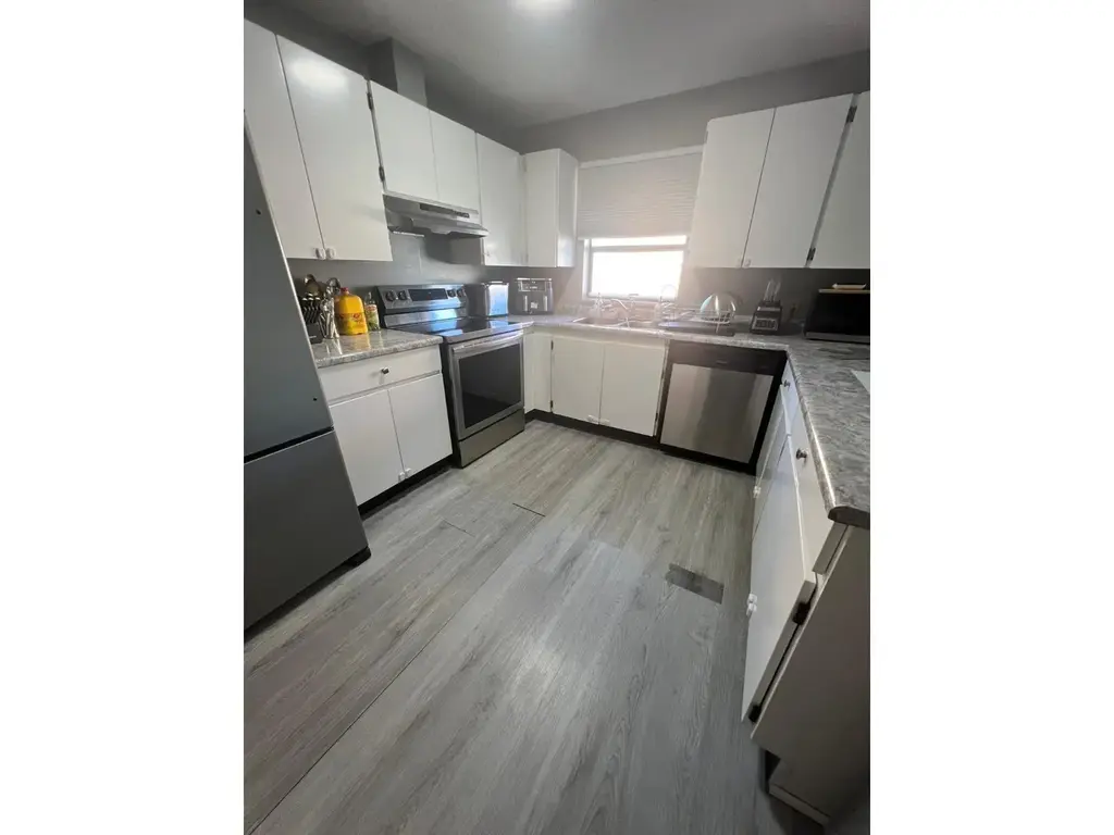 201 7131 133a Street, Surrey