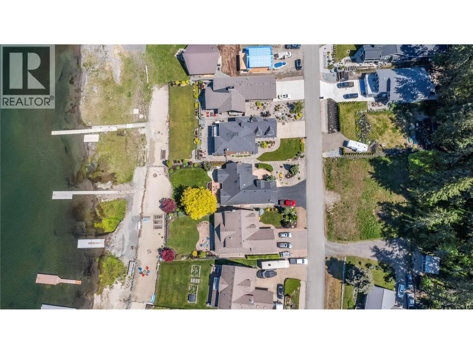 17 - 1171 Dieppe Road. Sorrento, British Columbia