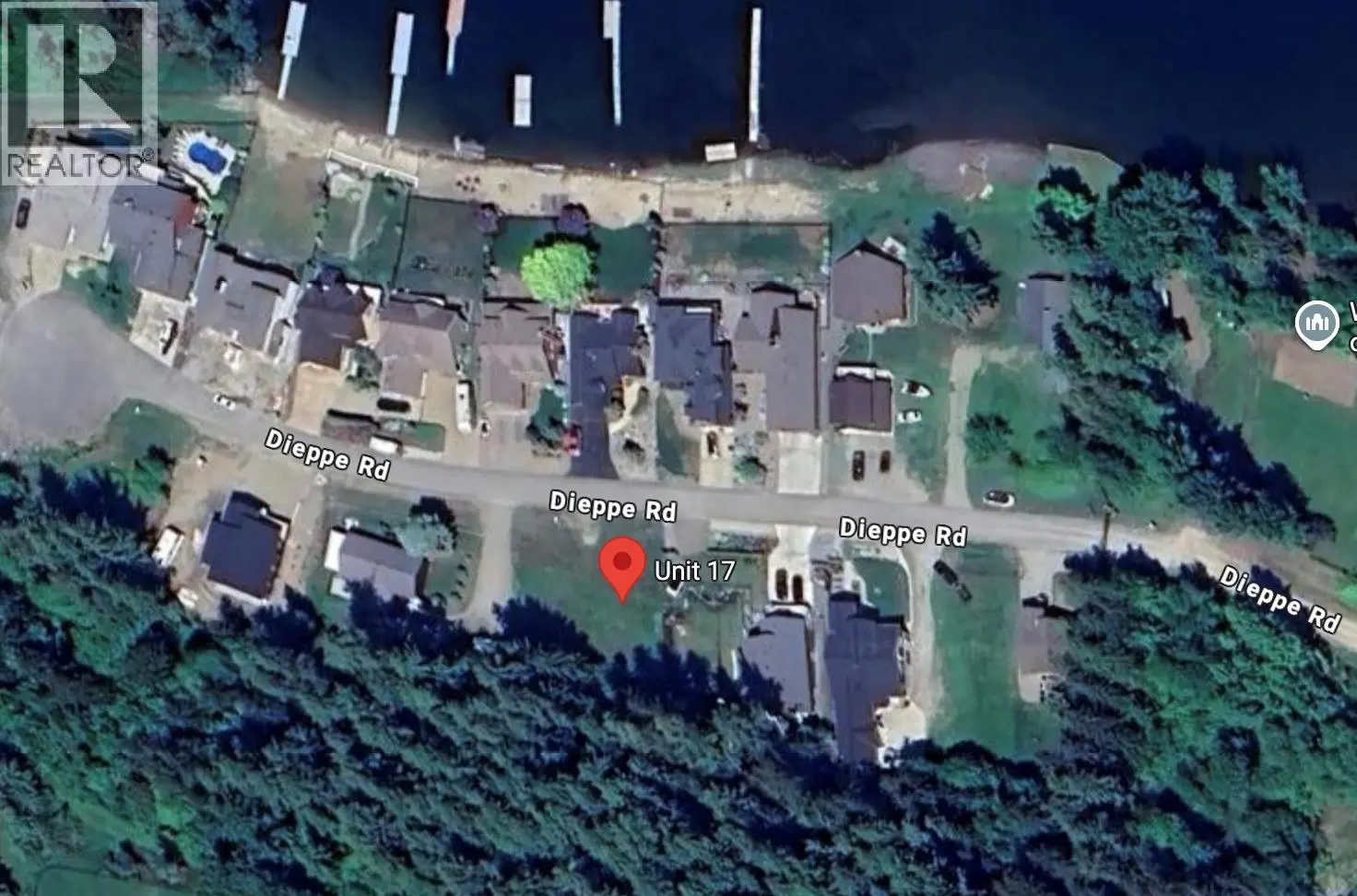 17 - 1171 Dieppe Road. Sorrento, British Columbia