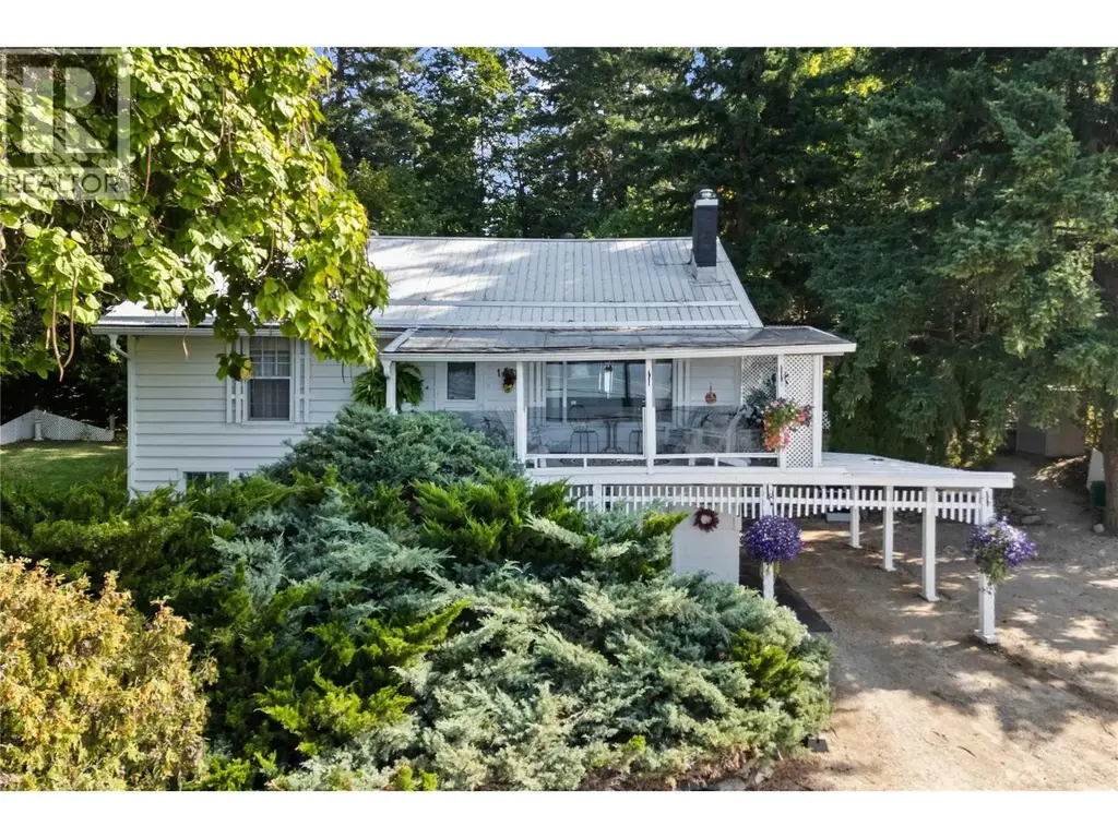 1430 Lakeshore Road Ne, Salmon Arm