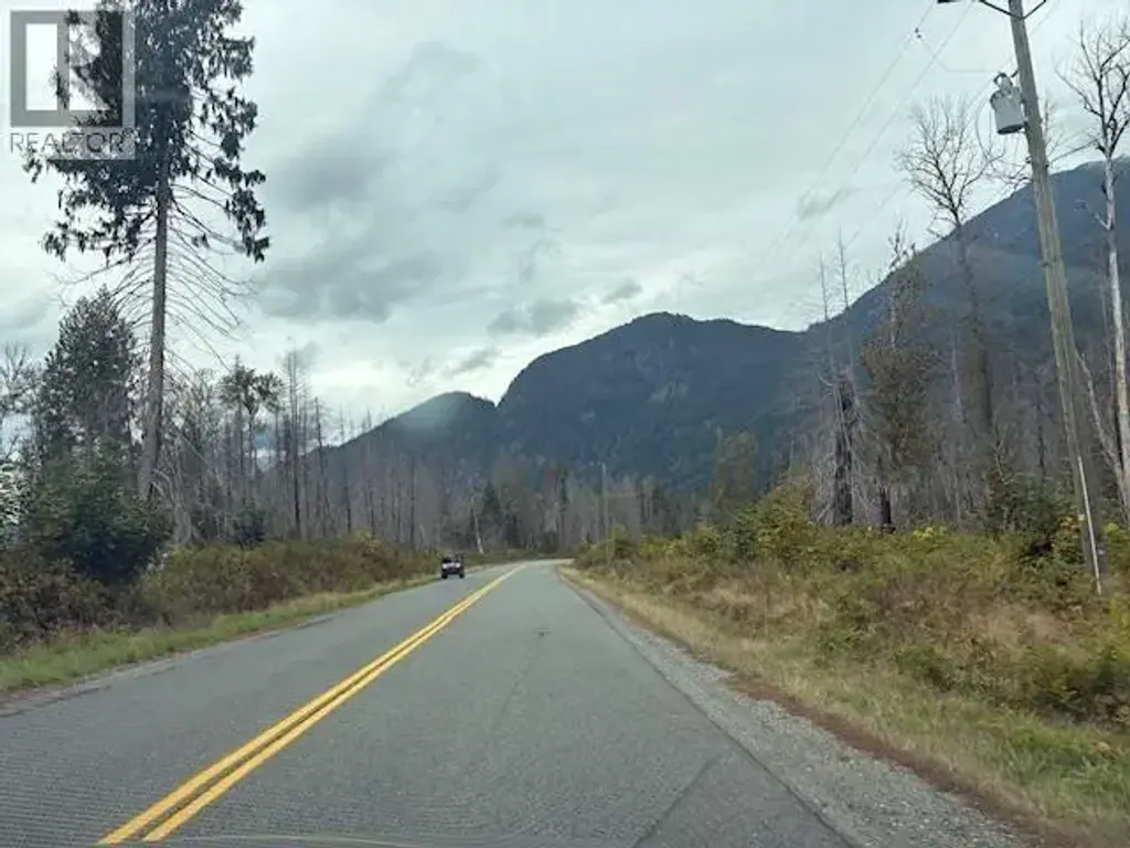 Dl990 Nw Magee Road, Squamish