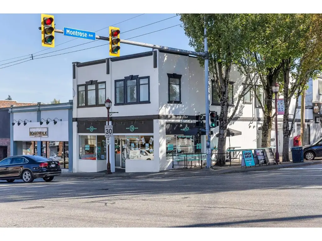200 2568 Montrose Avenue, Abbotsford