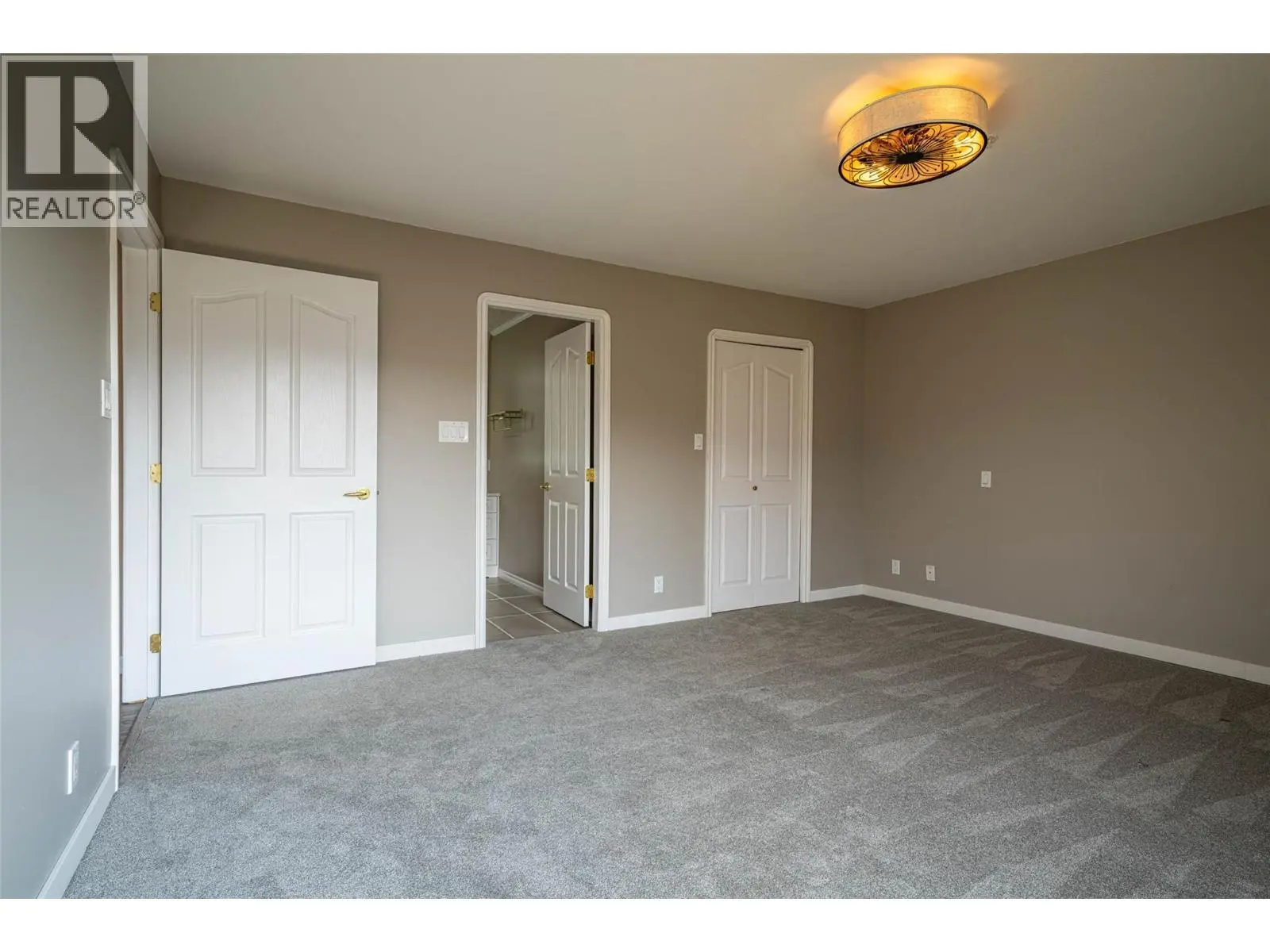 6805 Cottonwood Drive Unit# 300. Osoyoos, British Columbia