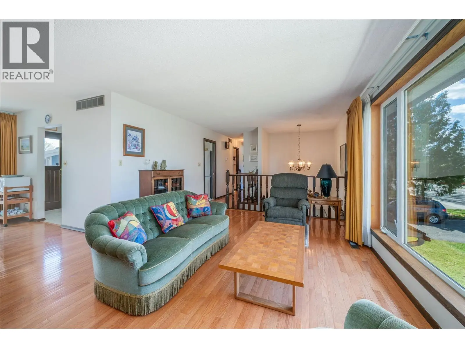 2681 Abbott Street. Kelowna, British Columbia