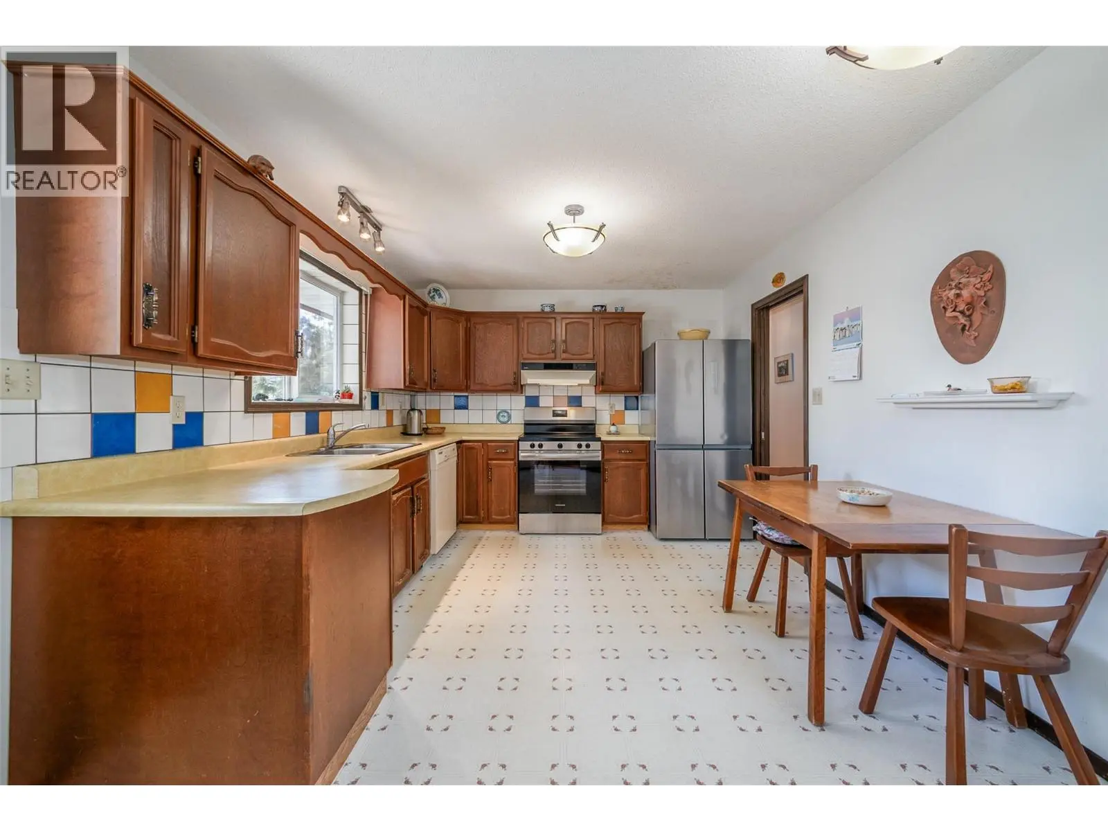 2681 Abbott Street. Kelowna, British Columbia
