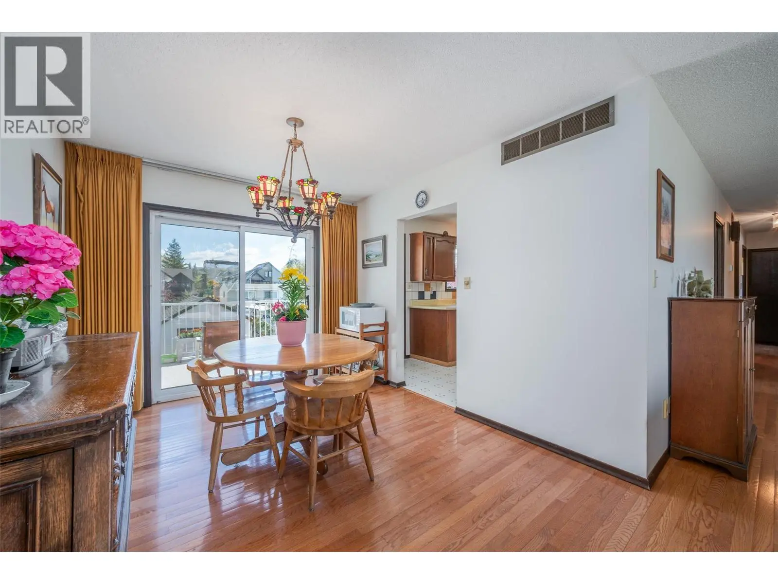 2681 Abbott Street. Kelowna, British Columbia