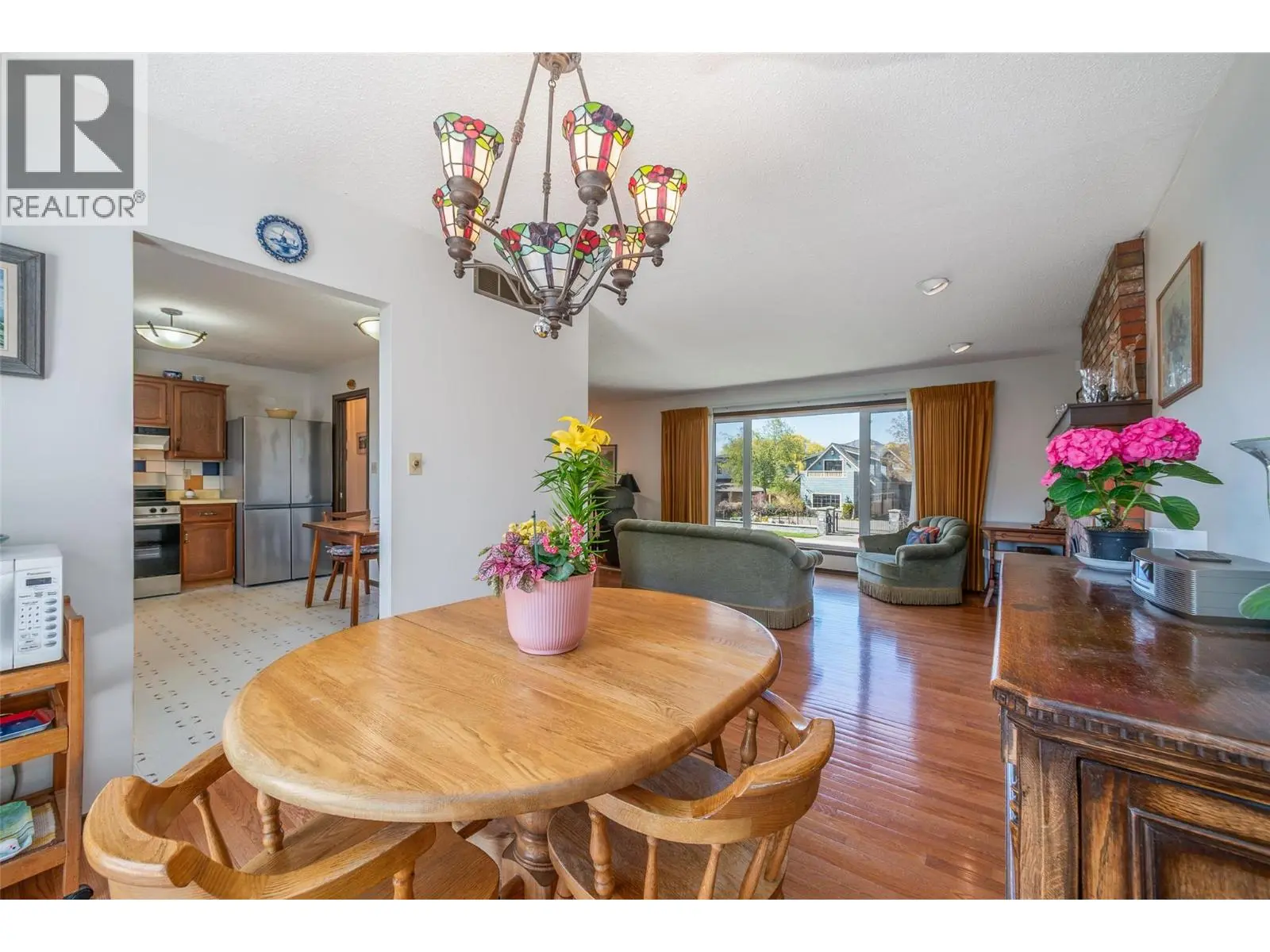 2681 Abbott Street. Kelowna, British Columbia