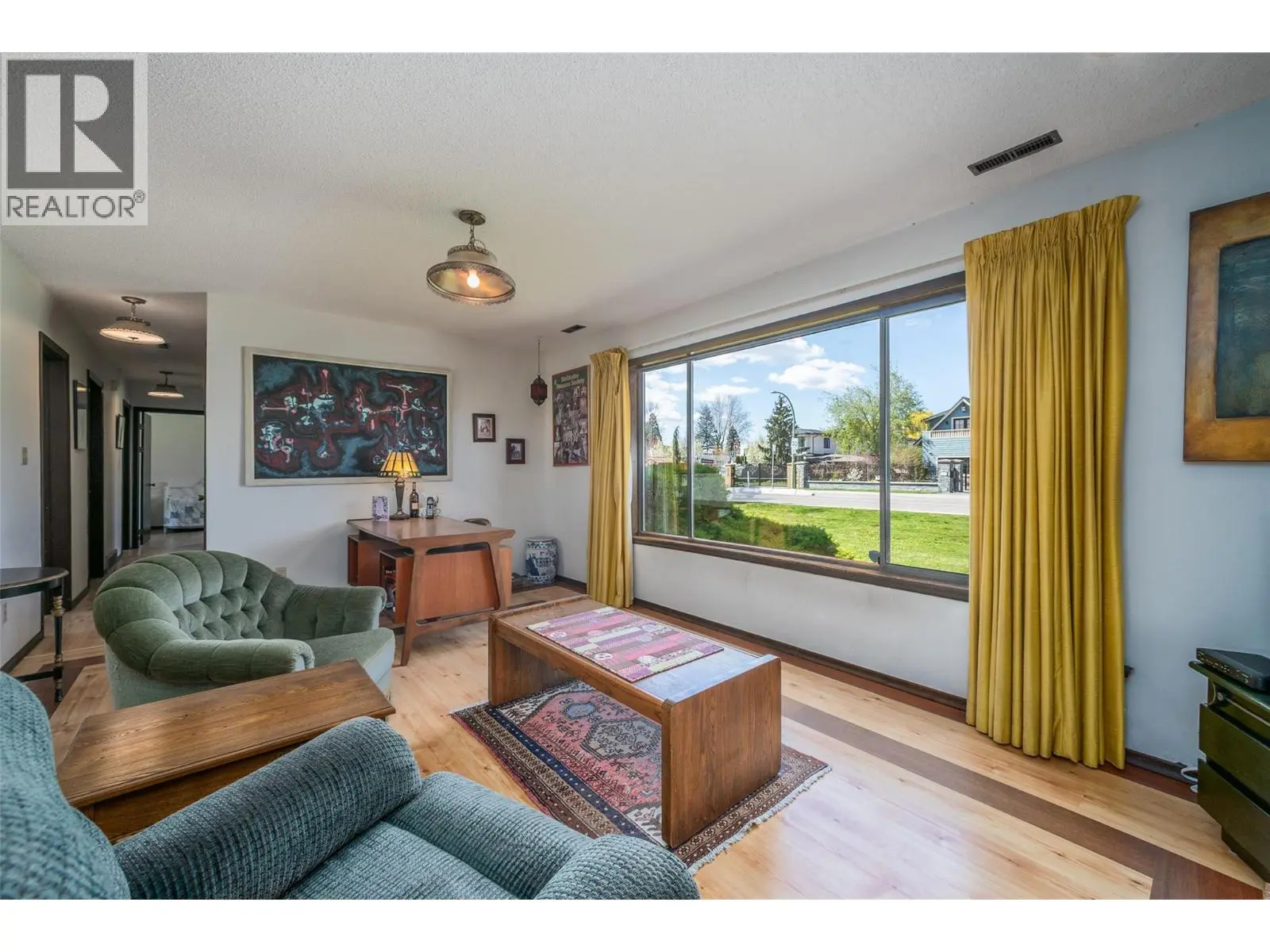 2681 Abbott Street. Kelowna, British Columbia