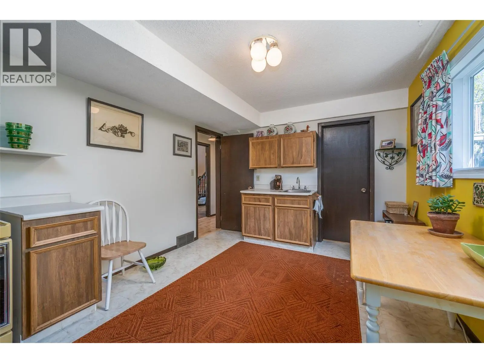 2681 Abbott Street. Kelowna, British Columbia