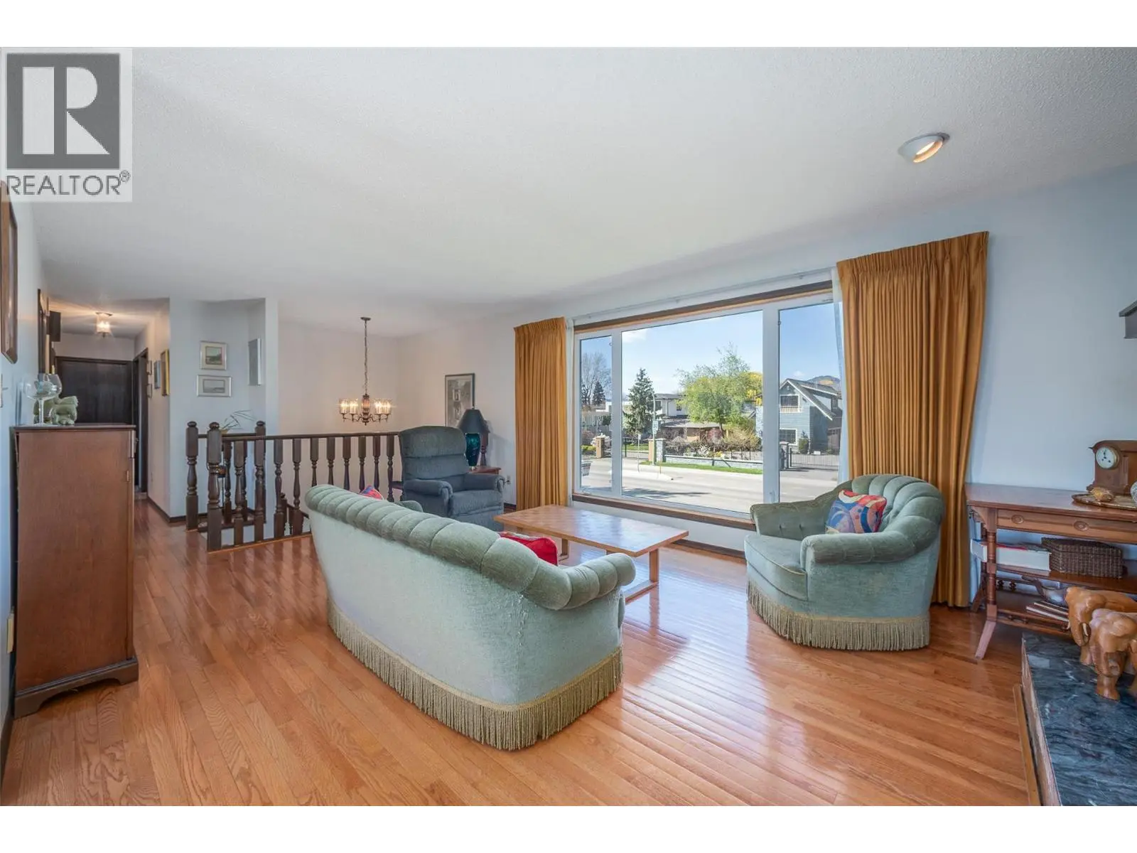2681 Abbott Street. Kelowna, British Columbia