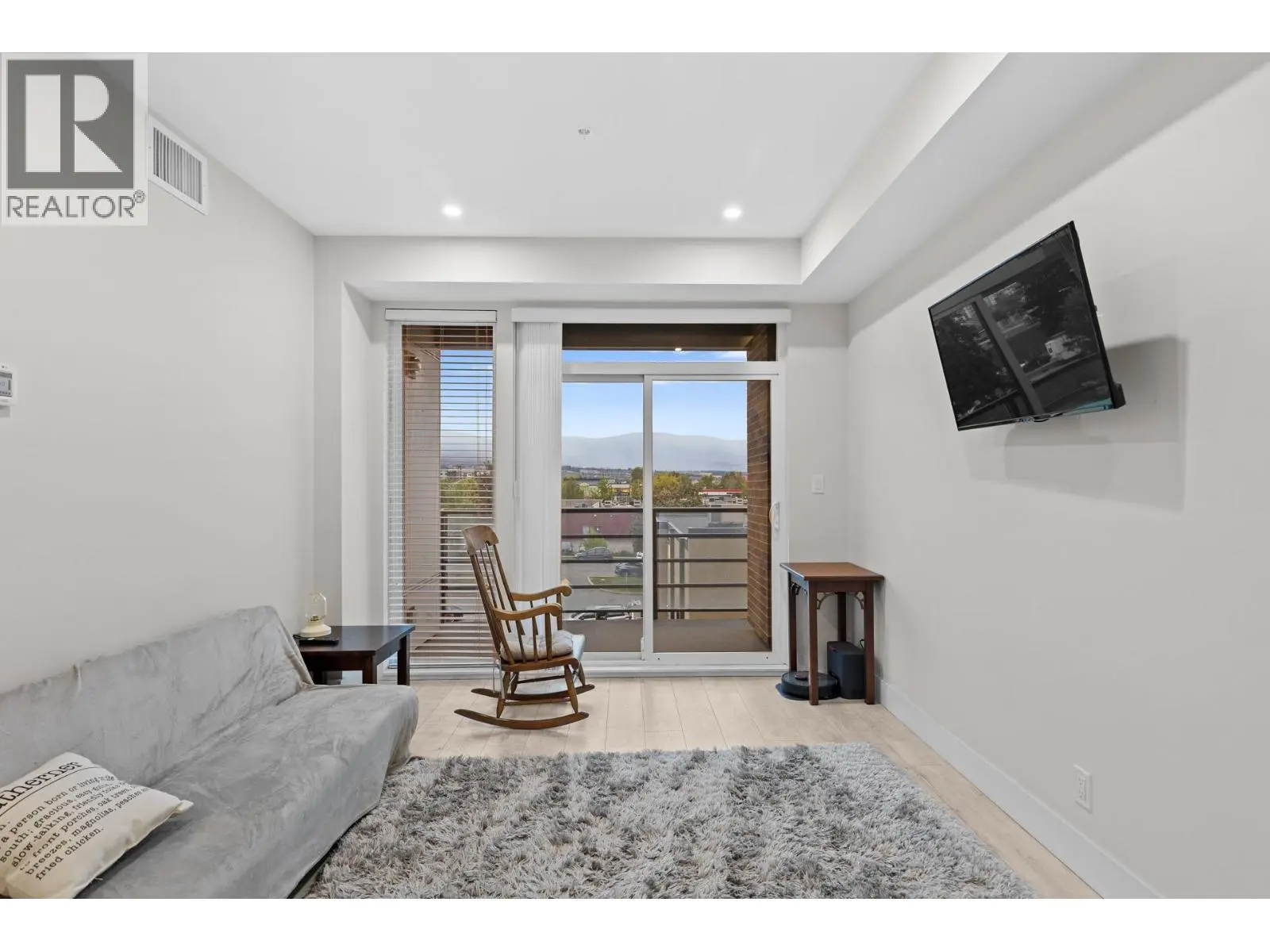 1925 Enterprise Way Unit# 311. Kelowna, British Columbia