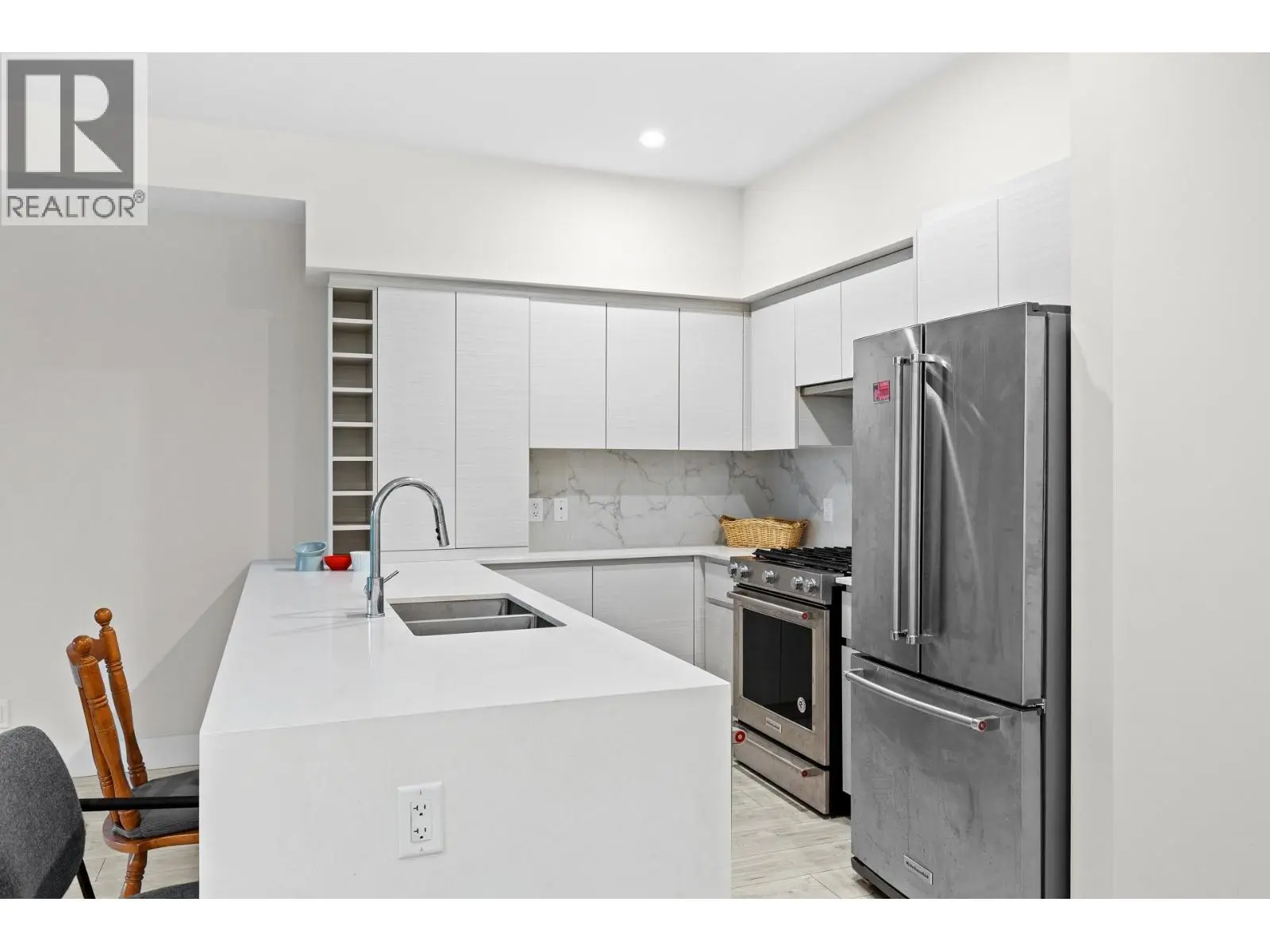 1925 Enterprise Way Unit# 311. Kelowna, British Columbia