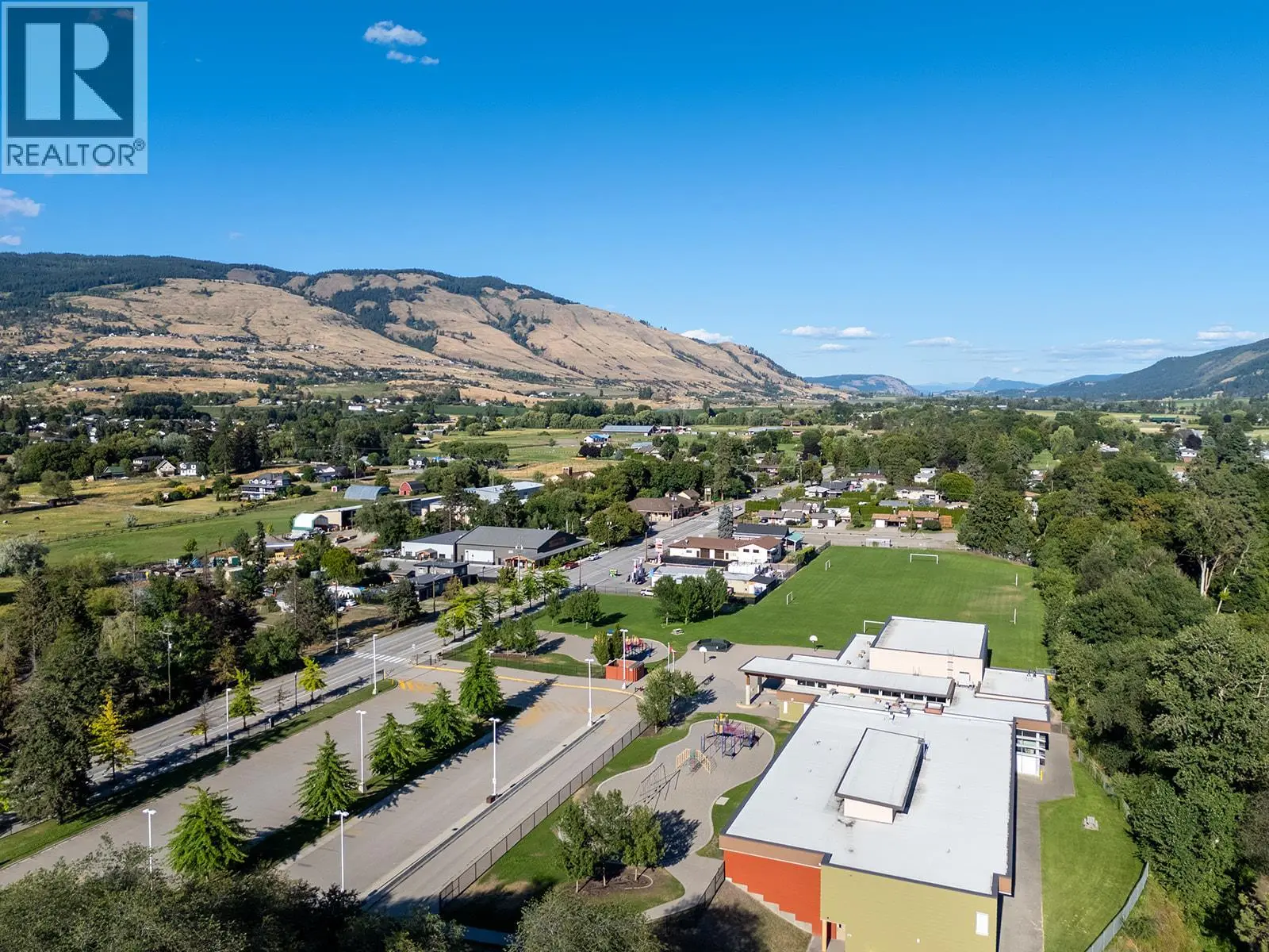 457 Morningview Drive. Coldstream, British Columbia
