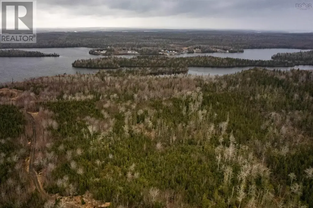 Grandique Road, Grand Lake