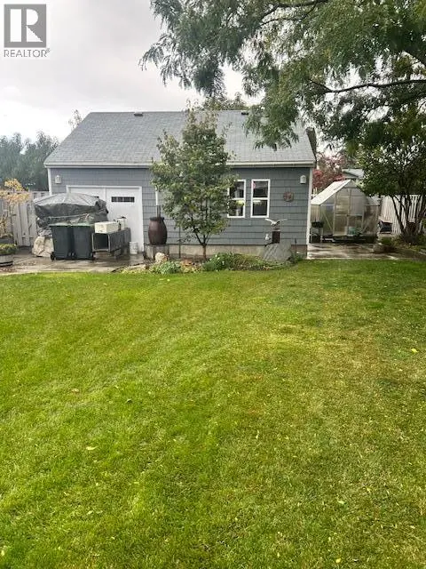 3547 Lakeshore Road. Kelowna, British Columbia