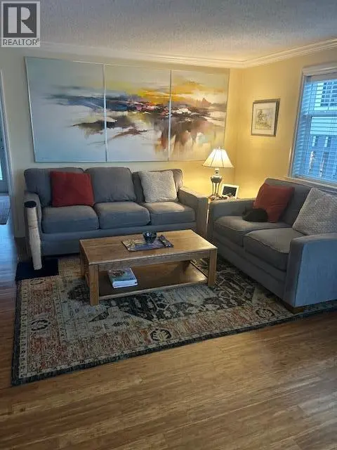 3547 Lakeshore Road. Kelowna, British Columbia
