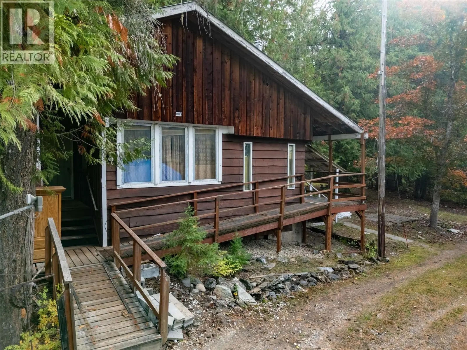 4540 Eagle Bay Road. Eagle Bay, British Columbia