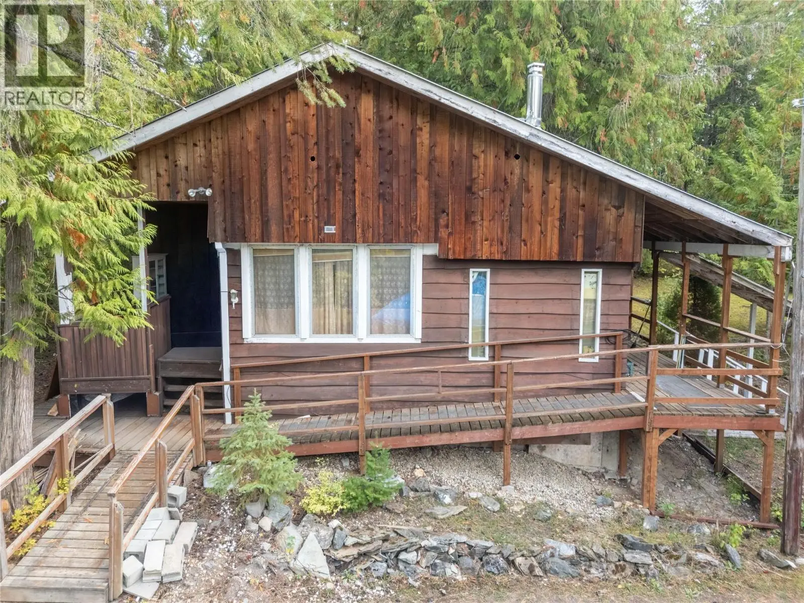 4540 Eagle Bay Road. Eagle Bay, British Columbia
