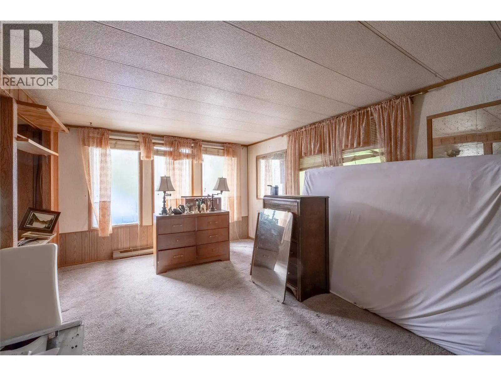 4540 Eagle Bay Road. Eagle Bay, British Columbia