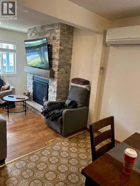 3537 Lakeshore Road. Kelowna, British Columbia