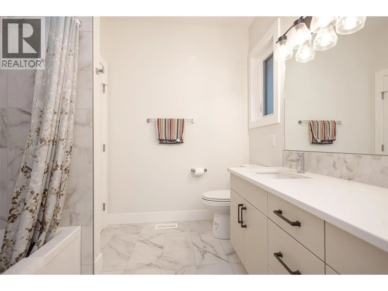 2118 Ryegrass Road. Kelowna, British Columbia
