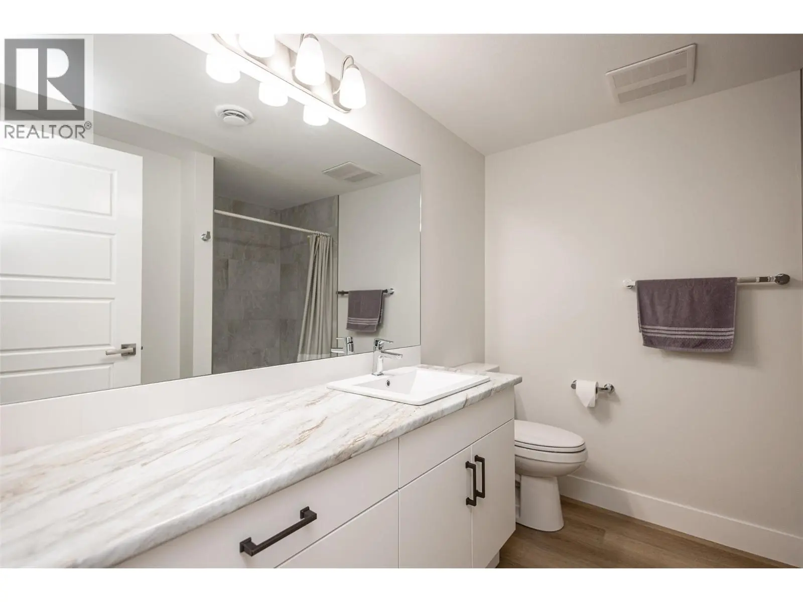 2118 Ryegrass Road. Kelowna, British Columbia