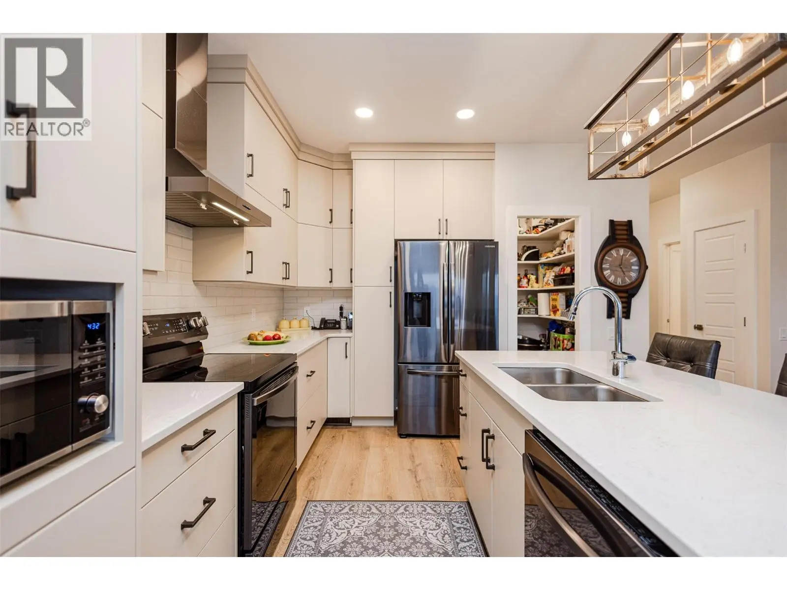 2118 Ryegrass Road. Kelowna, British Columbia