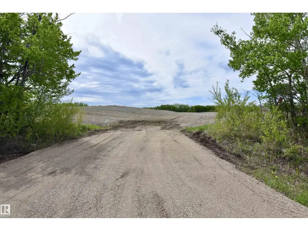 Rr 84u Twp Rd 563, Rural St. Paul County