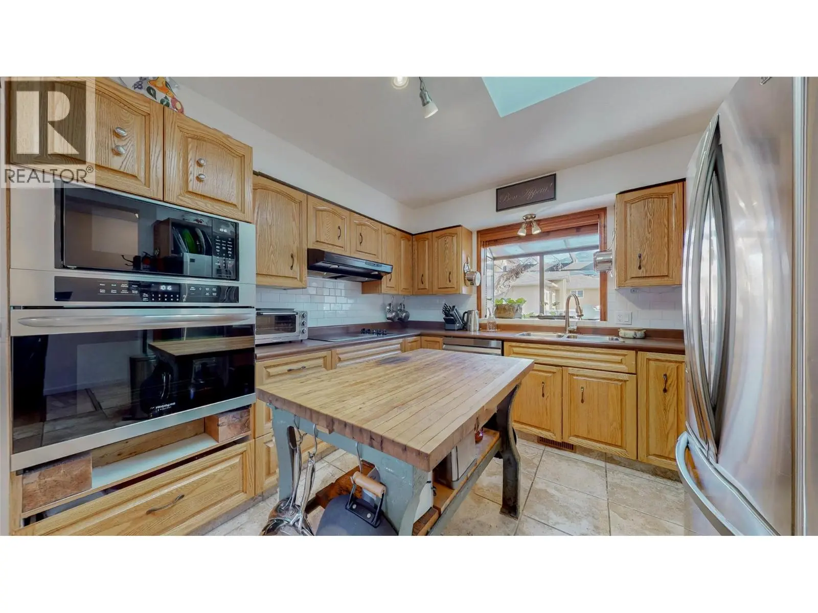 6940 Mountainview Drive. Oliver, British Columbia