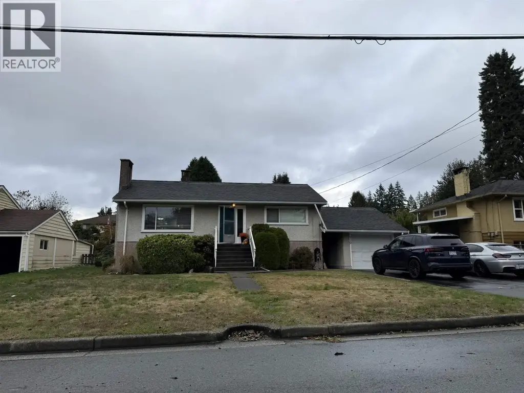 719 Ivy Avenue, Coquitlam