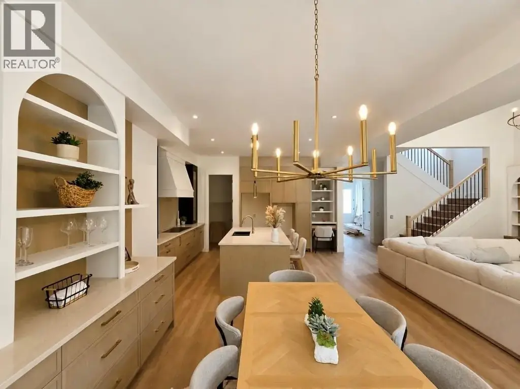 996 Bull Crescent, Kelowna