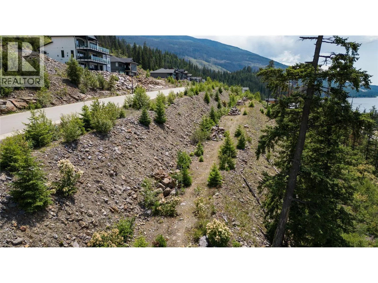 262 Bayview Drive. Sicamous, British Columbia